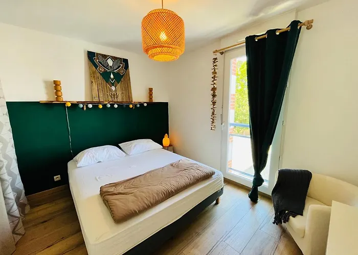 T2 Du Centre, Charme Et Exotisme